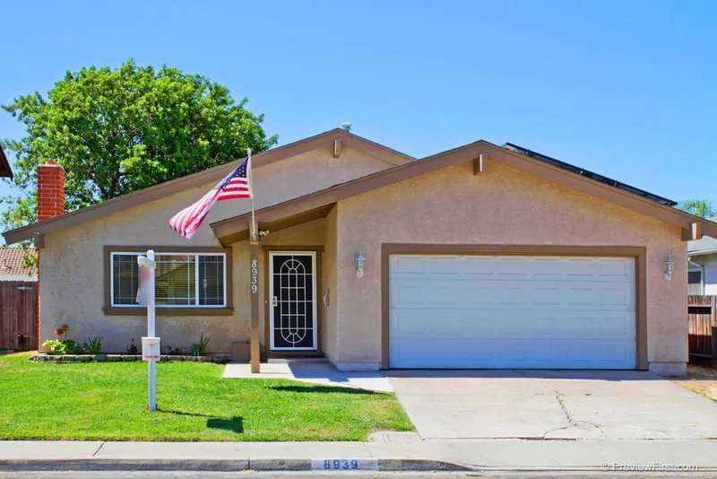 8939 Canis Lane, San Diego, CA 92126