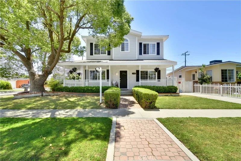 5544 Mezzanine, Long Beach, CA 90808