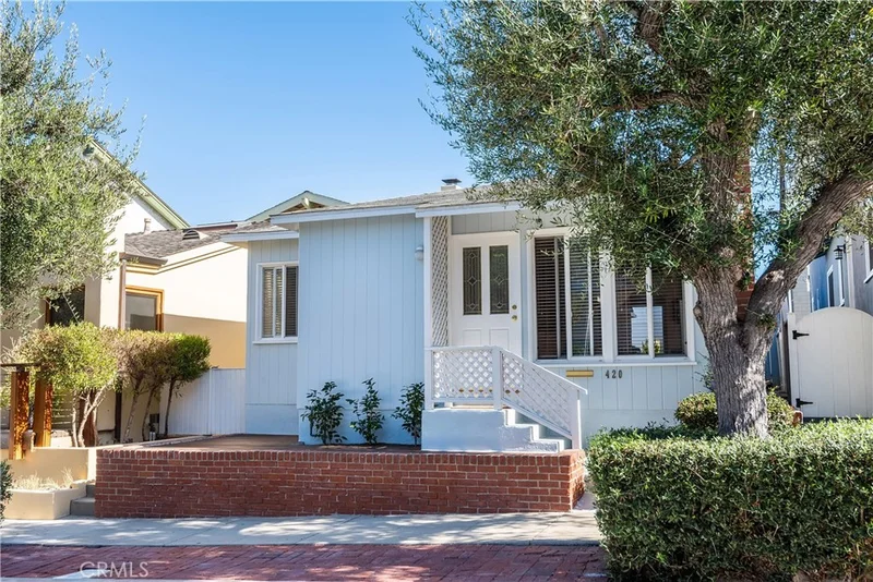 420 3rd, Manhattan Beach, CA 90266
