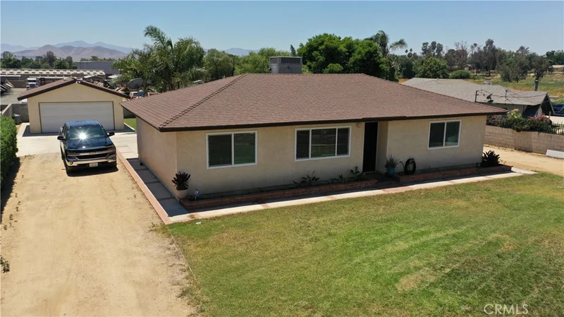 10390 Bellegrave, Jurupa Valley, CA 91752