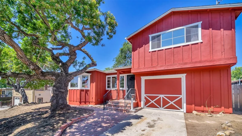 6200 Dixie Dr, La Mesa, CA 91942