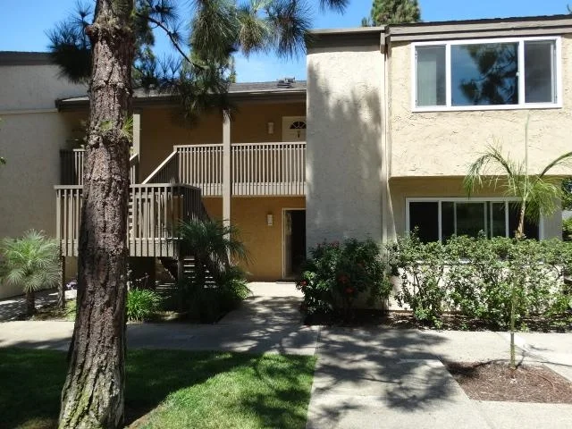 8660 Via Mallorca #F, La Jolla, CA 92037