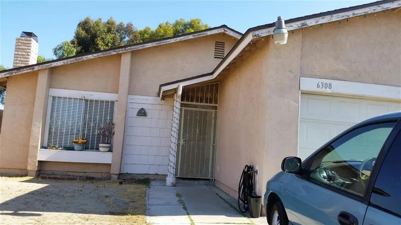 6308 Elsberry Street, San Diego, CA 92114