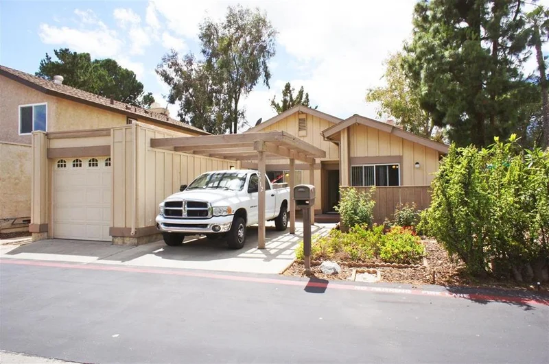 2712 Ledgetop Place, Spring Valley, CA 91977