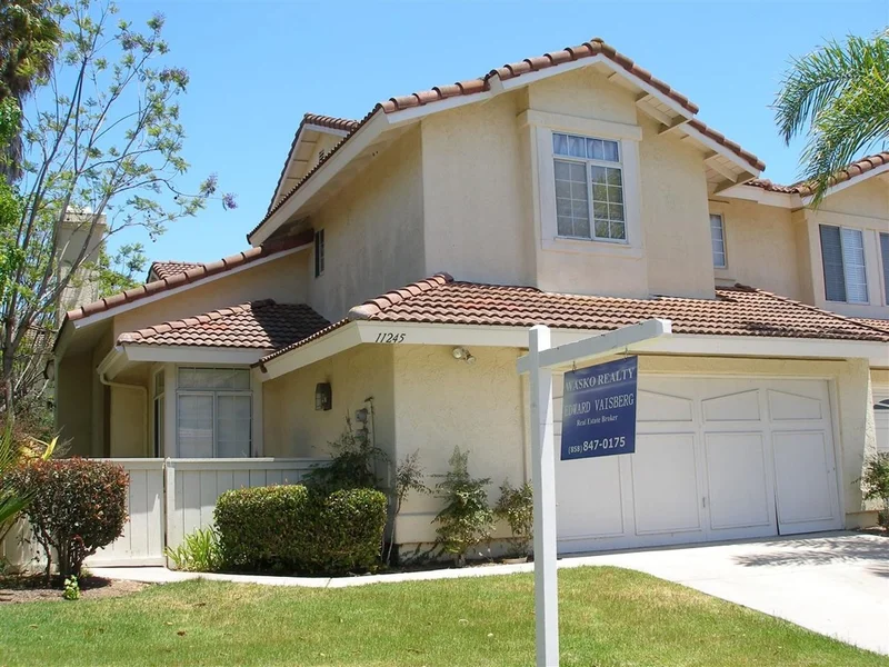 11245 Caminito Aclara, San Diego, CA 92126