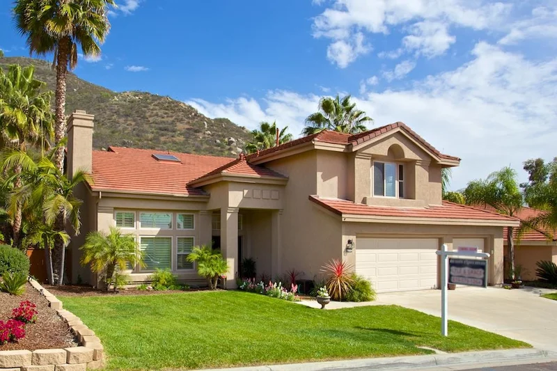 2272 Monarch Ridge Circle, El Cajon, CA 92019