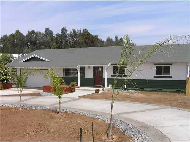 2305 Hutchison Drive, Vista, CA 92084