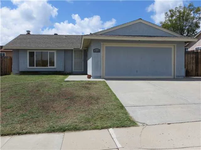 10136 Gem Tree Way, Santee, CA 92071