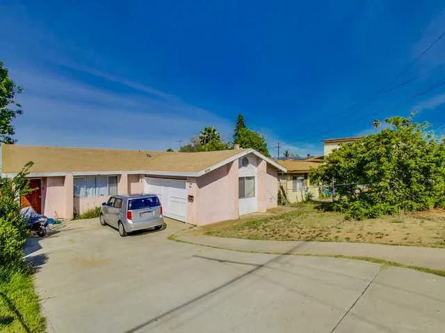 2528 Calle Serena, San Diego, CA 92139