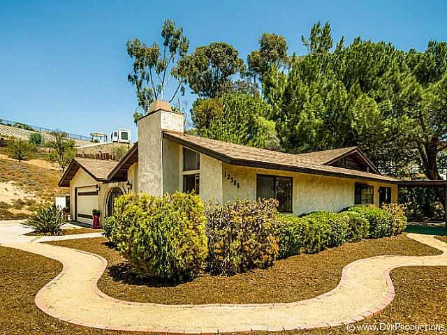 12388 Gay Rio Drive, Lakeside, CA 92040