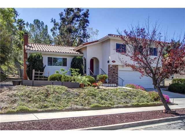 1013 Deerhaven Drive, Vista, CA 92084