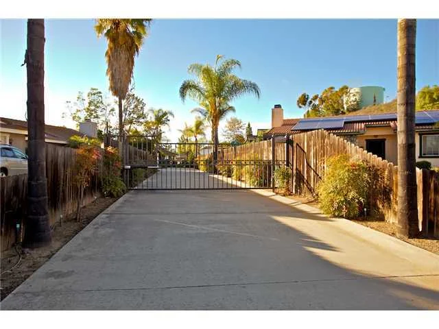 12401 Skyhigh Court, El Cajon, CA 92021