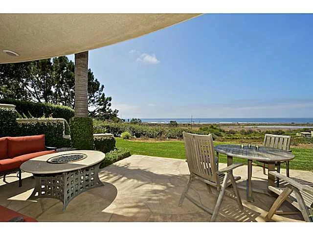 851 Rios Avenue, Solana Beach, CA 92075