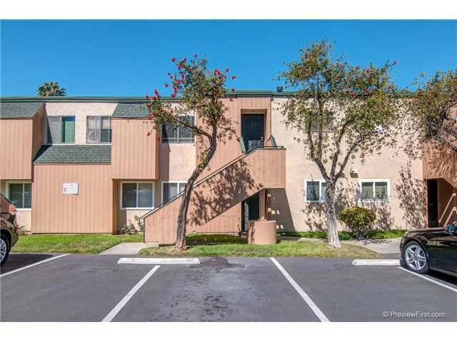 8735 Navajo Road #6, San Diego, CA 92119