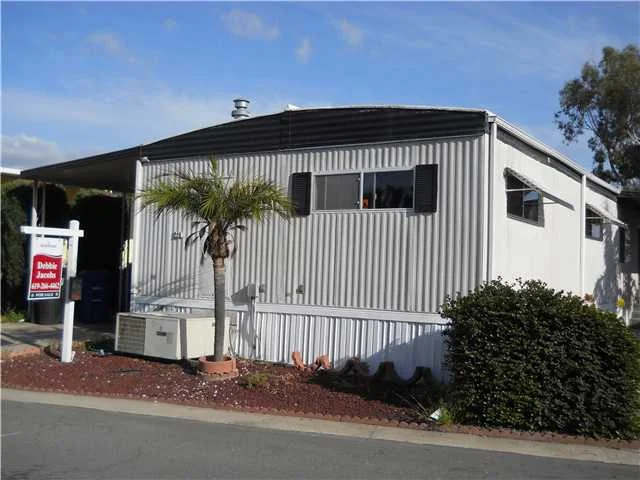 225 Bayview Hts Drive #225, San Diego, CA 92105