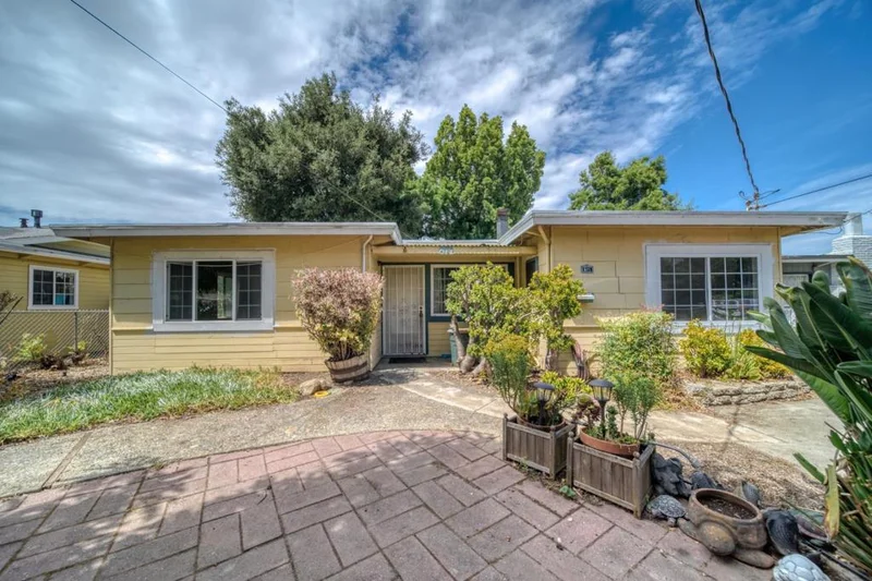 871 Lori, Sunnyvale, CA 94086