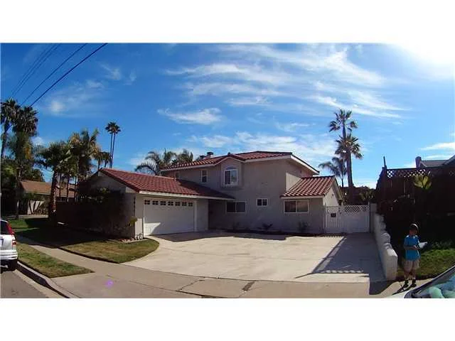 5611 Tamres Drive, San Diego, CA 92111