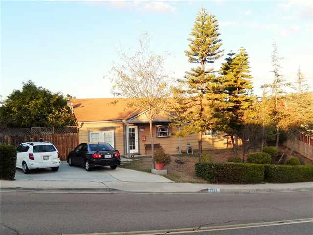 8720 San Vicente Street, San Diego, CA 92114