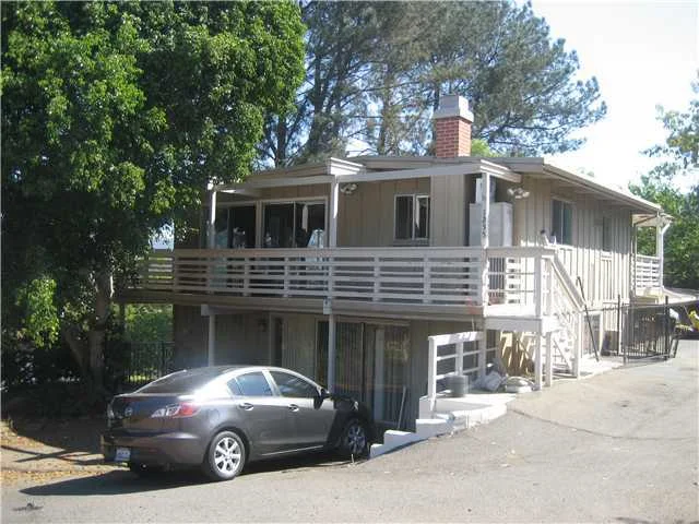 1255 Phillips Street, Vista, CA 92083