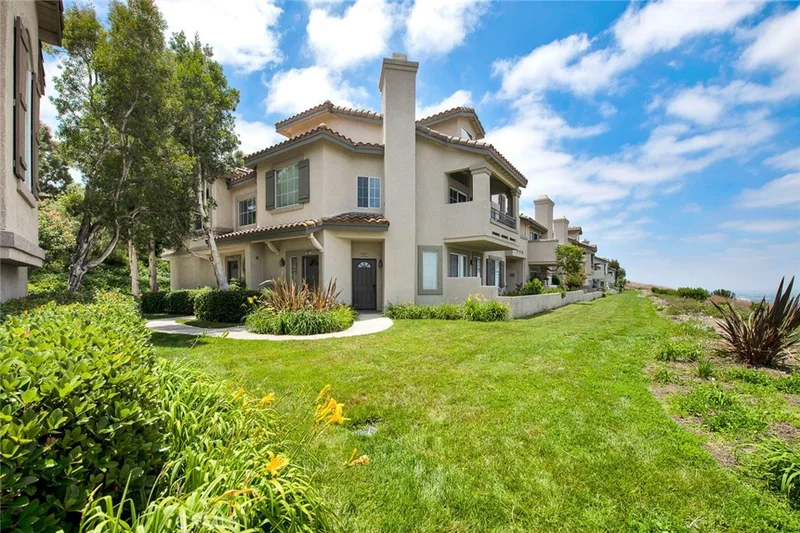 7853 Viewrim, Anaheim Hills, CA 92808