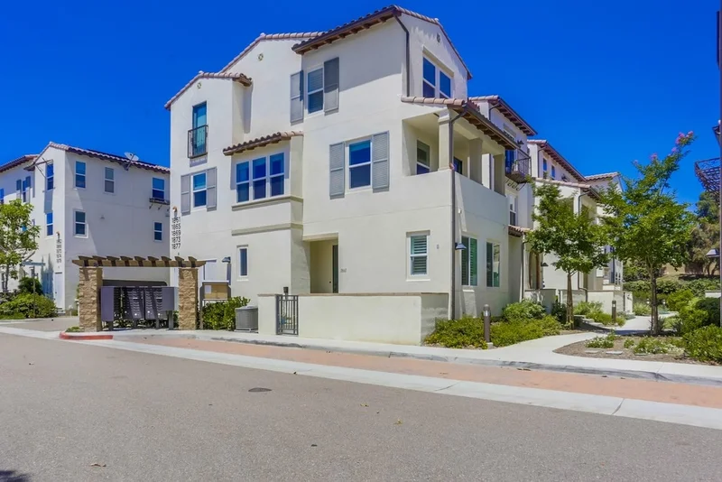 1861 Alkali Heath Ln, Carlsbad, CA 92011