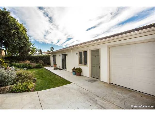 1132 Nardo Road, Encinitas, CA 92024