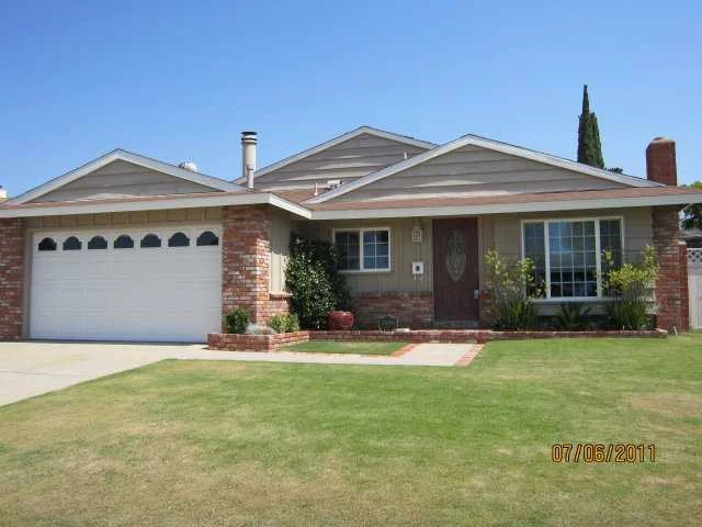 10020 Burrock Drive, Santee, CA 92071