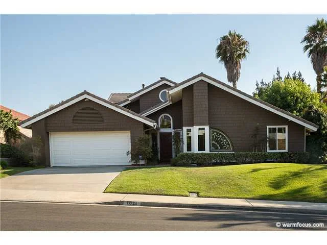 1021 Cerro Largo Drive, Solana Beach, CA 92075
