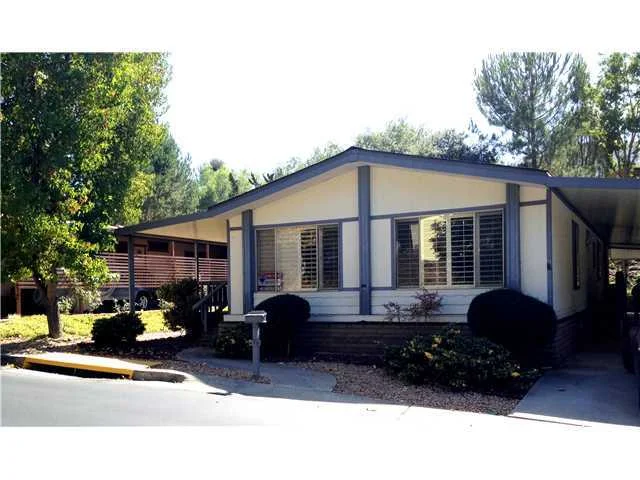 8975 Lawrence Welk Drive #418, Escondido, CA 92026