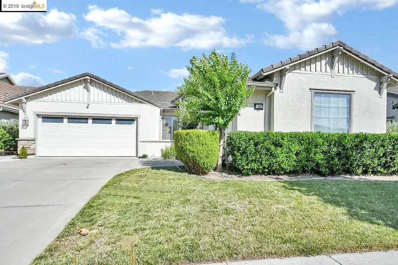 5637 Leitrim Way, Antioch, CA 94531-8633