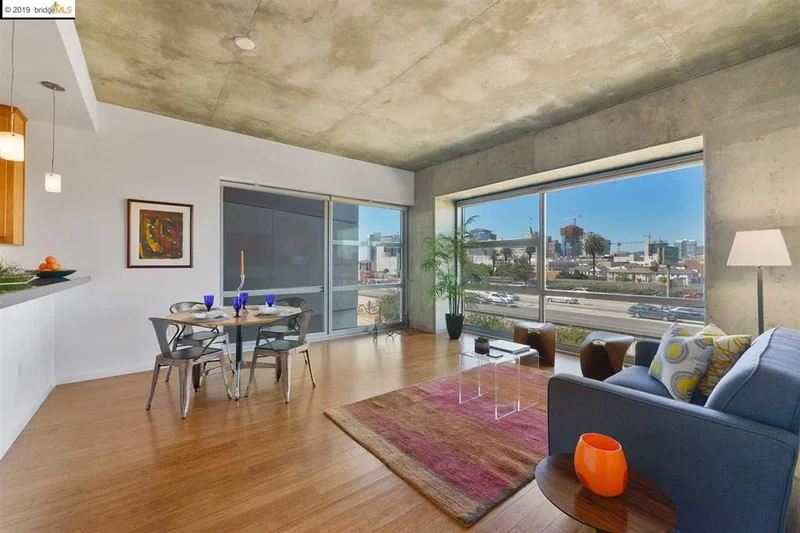 428 Alice St #517, Oakland, CA 94607