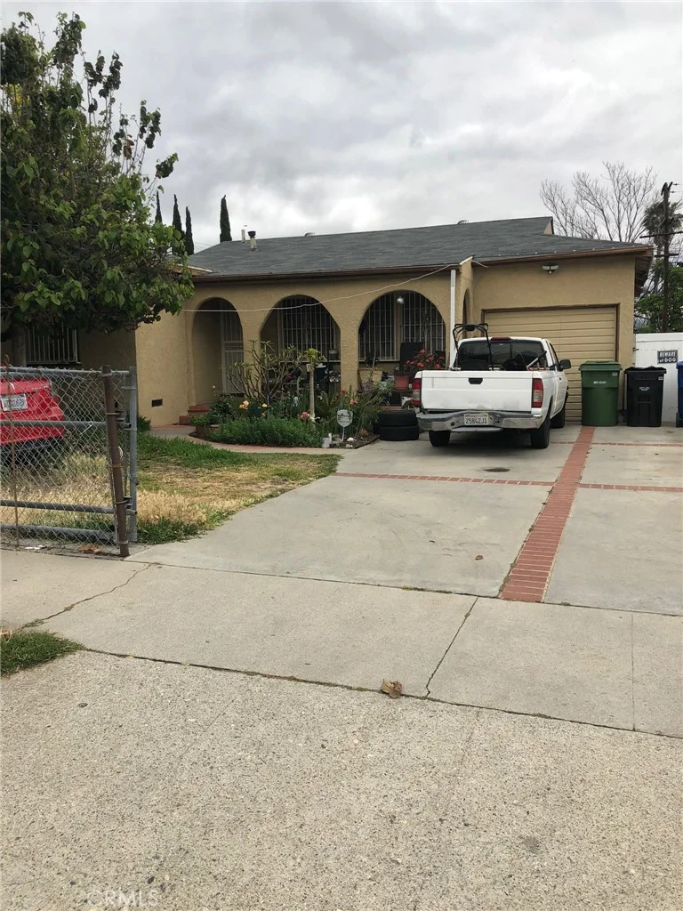 10426 Cayuga, Pacoima, CA 91331