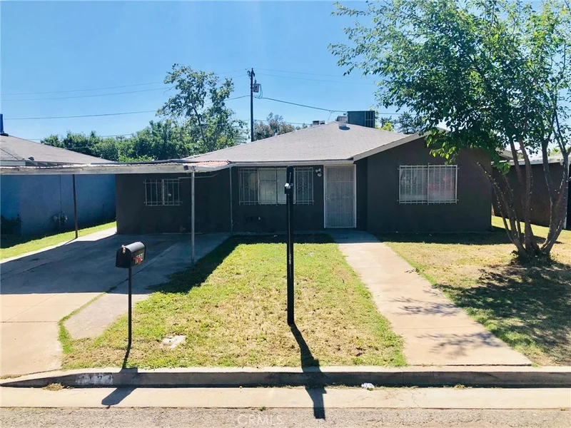 1124 Columbia, Madera, CA 93638