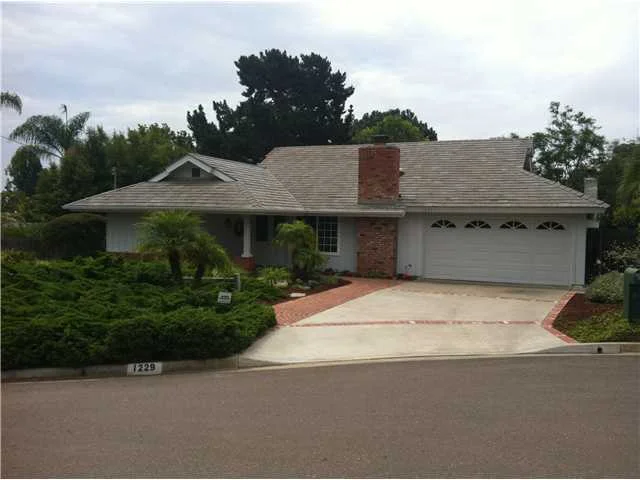 1229 Ahlrich Avenue, Encinitas, CA 92024