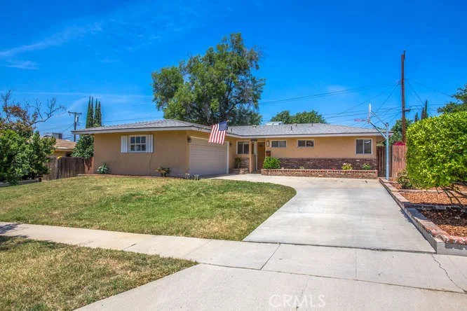 421 Hastings, Redlands, CA 92373