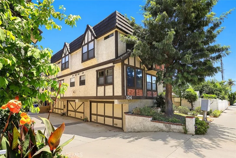 104 N Marguerita Avenue A, Alhambra, CA 91801