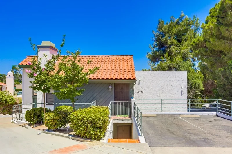 8622 Lemon Ave #1, La Mesa, CA 91941