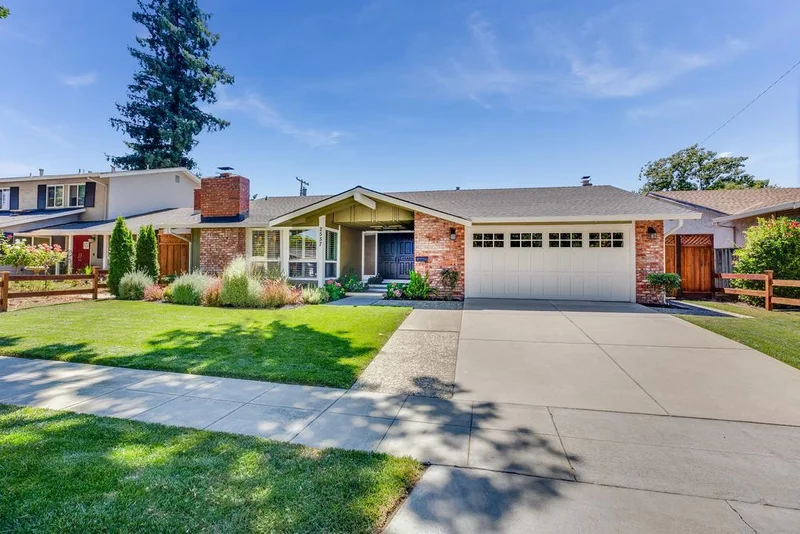 2557 Booksin Ave., San Jose, CA 95125