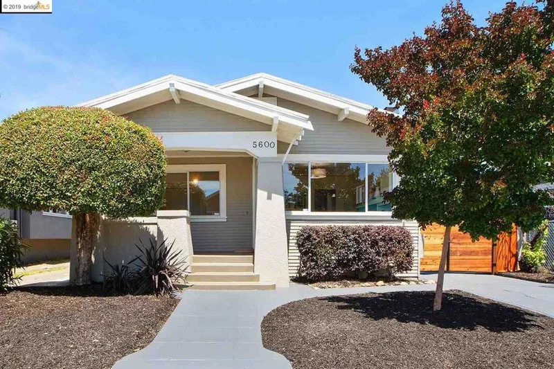 5600 Scoville St, Oakland, CA 94621