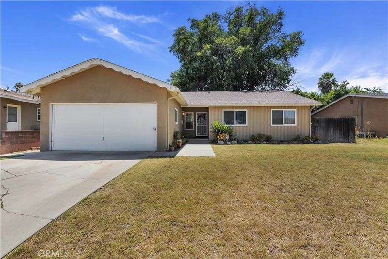 4102 Kingsbury, Riverside, CA 92503