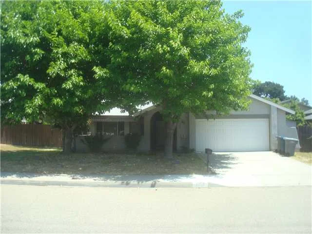 1250 Pleasant Hills Street, Escondido, CA 92026
