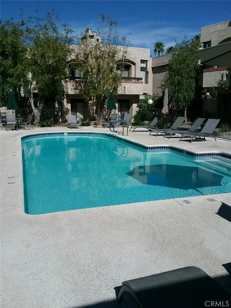 2601 Broadmoor #15, Palm Springs, CA 92264