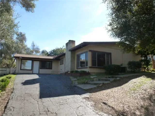 1178 Nordahl Road, Escondido, CA 92026