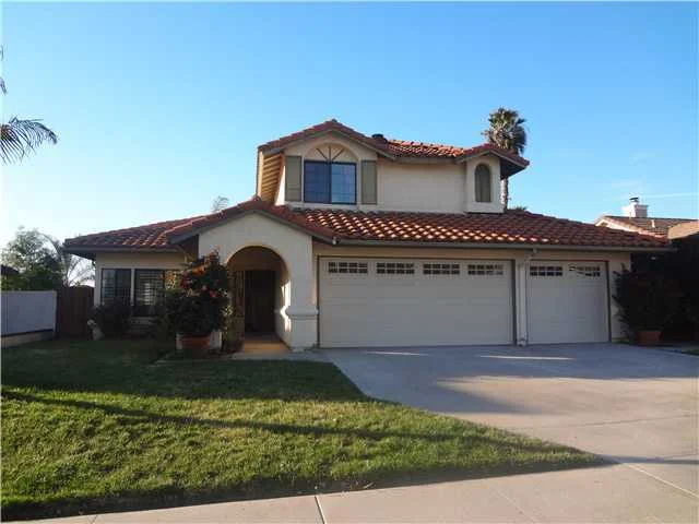 887 Glenwood Drive, Oceanside, CA 92057