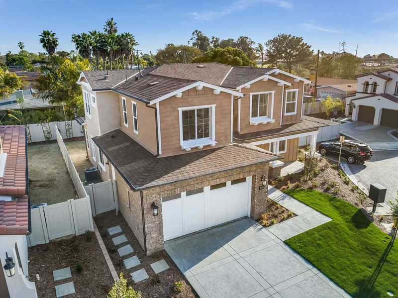 1121 Laurel Cove Ln, Encinitas, CA 92024
