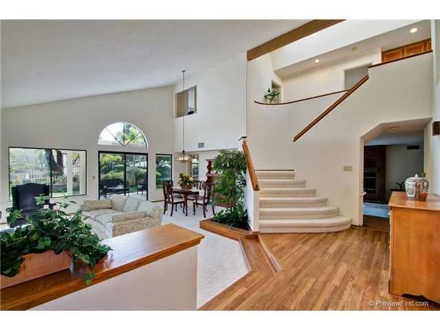 1129 Via Montecito, Encinitas, CA 92024