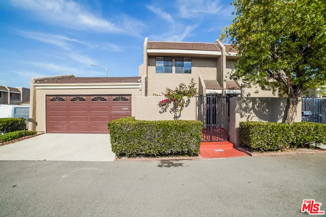 10411 Landers, Stanton, CA 90680