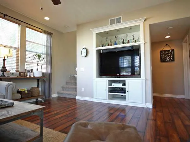 3007 Beachwood Bluff Way, San Diego, CA 92117