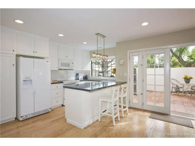 552 E Avenue, Coronado, CA 92118