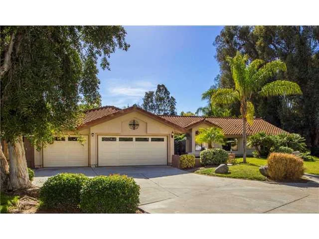 2759 Pasatiempo Glen, Escondido, CA 92025
